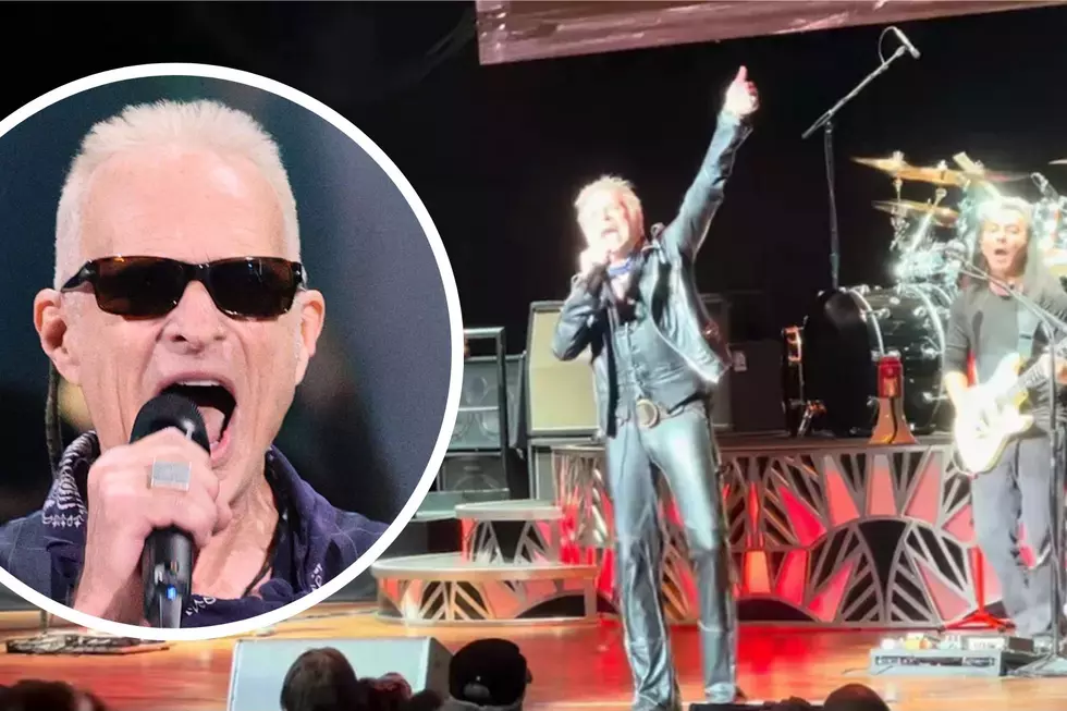 David Lee Roth Triumphs at First Show in 5 Years – Setlist + Video